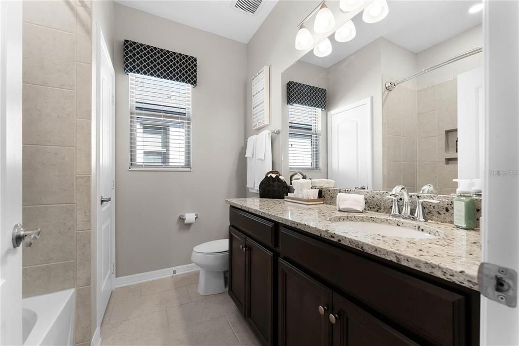 En Renta: $2,700 (3 camas, 2 baños, 1759 Pies cuadrados)