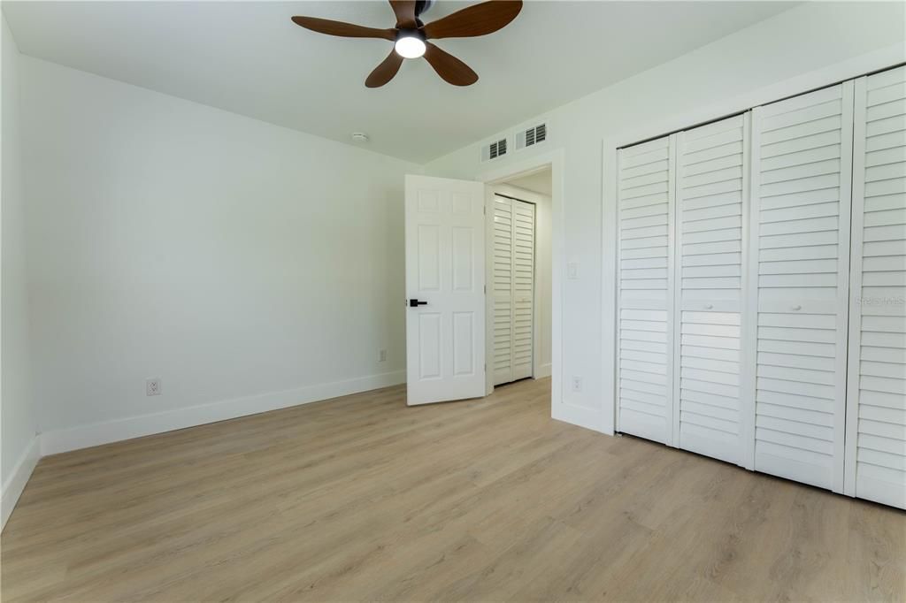 出租: $2,800 (3 贝兹, 1 浴室, 868 平方英尺)