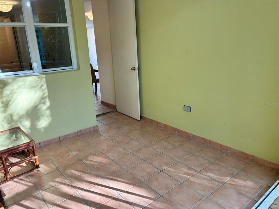 待售: $295,000 (3 贝兹, 2 浴室, 1218 平方英尺)