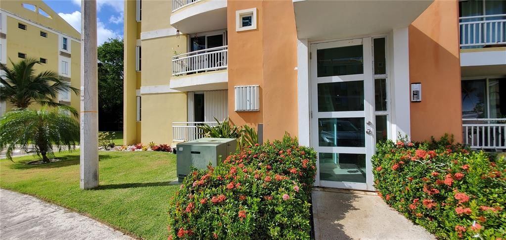 待售: $295,000 (3 贝兹, 2 浴室, 1218 平方英尺)