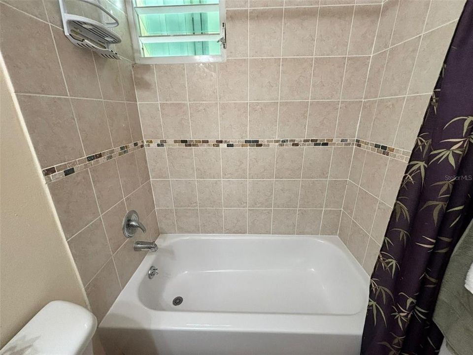 待售: $295,000 (3 贝兹, 2 浴室, 1218 平方英尺)