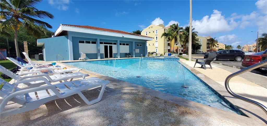 待售: $295,000 (3 贝兹, 2 浴室, 1218 平方英尺)