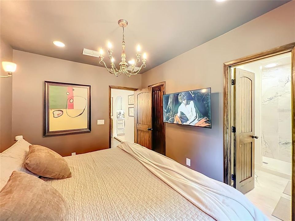 For Sale: $589,000 (3 beds, 3 baths, 1646 Square Feet)