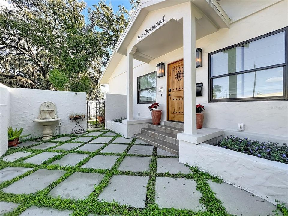 For Sale: $589,000 (3 beds, 3 baths, 1646 Square Feet)