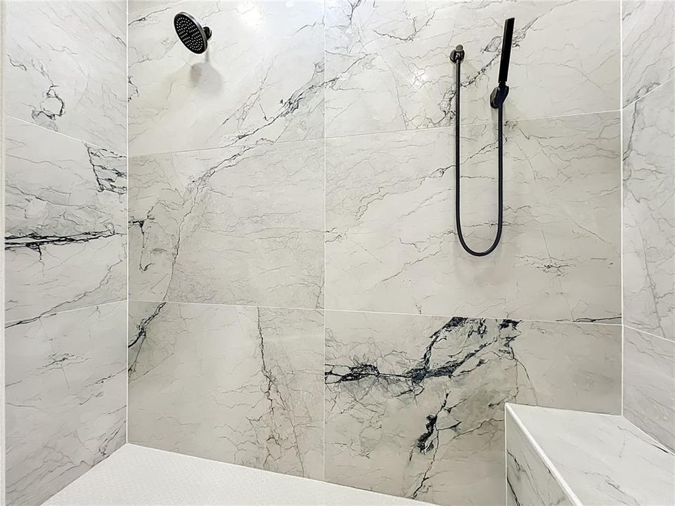 For Sale: $589,000 (3 beds, 3 baths, 1646 Square Feet)