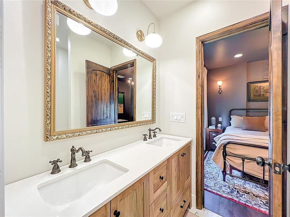 For Sale: $589,000 (3 beds, 3 baths, 1646 Square Feet)