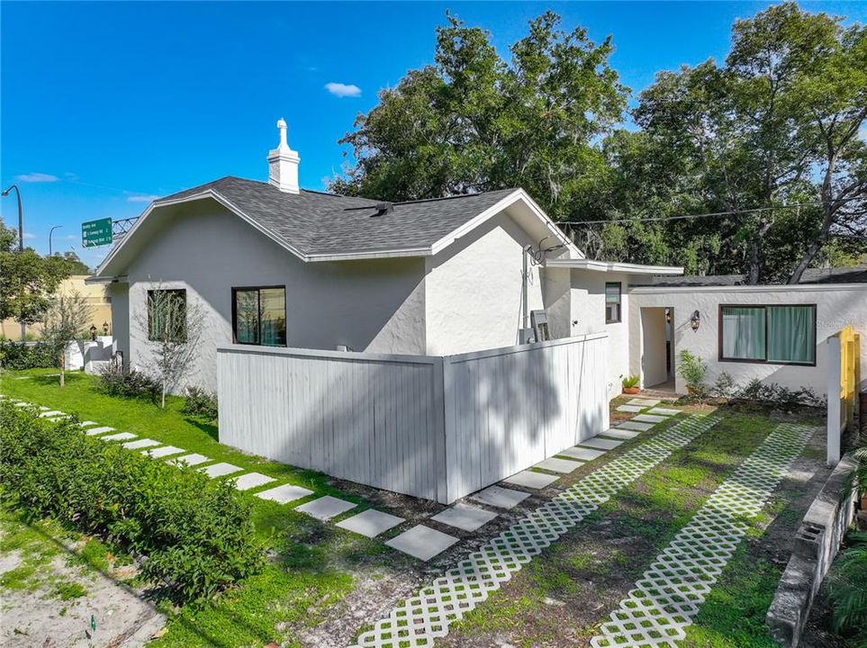 For Sale: $589,000 (3 beds, 3 baths, 1646 Square Feet)