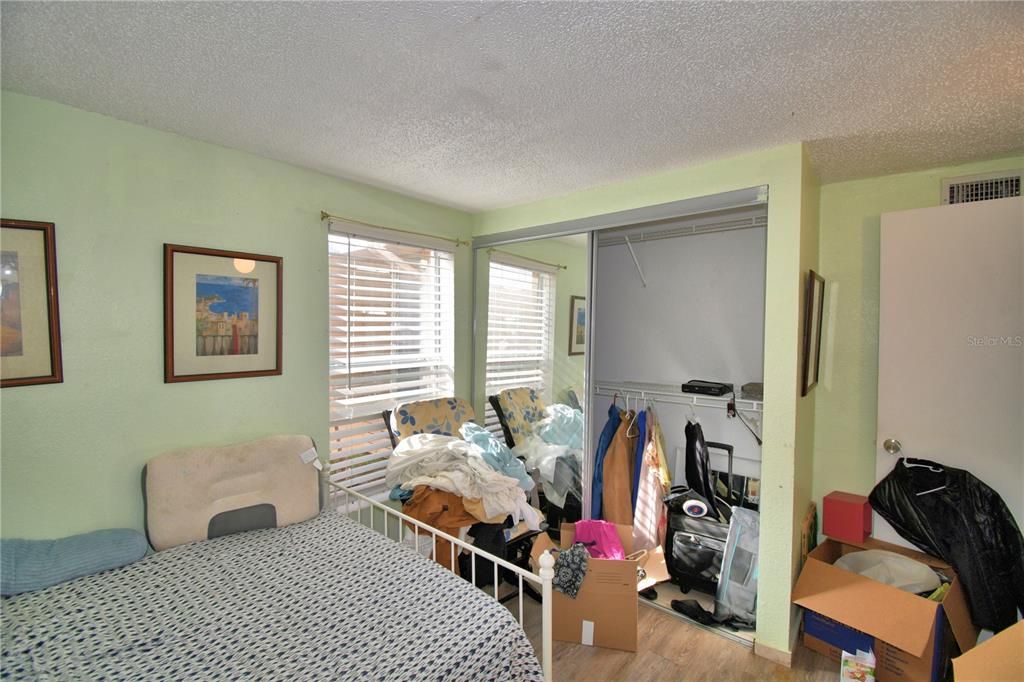 待售: $150,000 (2 贝兹, 1 浴室, 860 平方英尺)