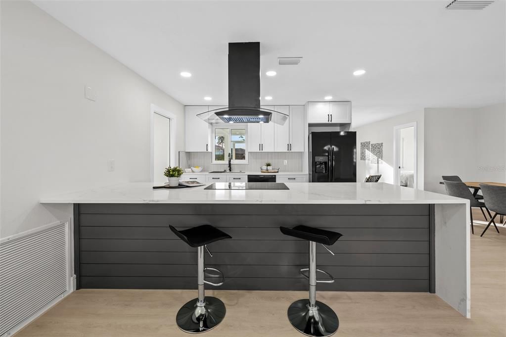 For Rent: $2,900 (3 beds, 3 baths, 1582 Square Feet)