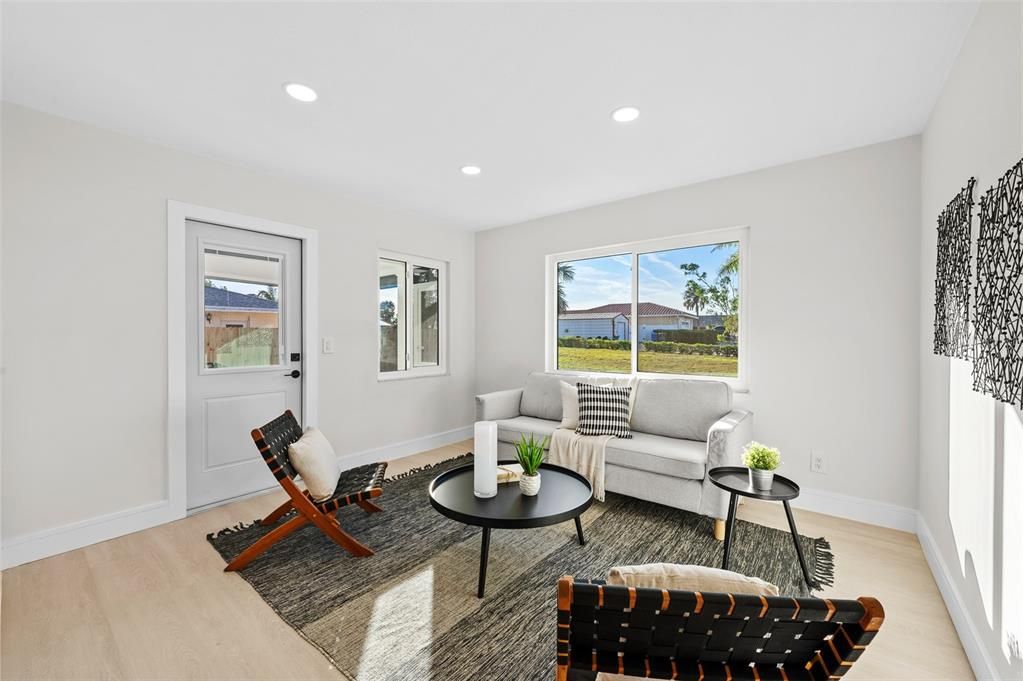 For Rent: $2,900 (3 beds, 3 baths, 1582 Square Feet)