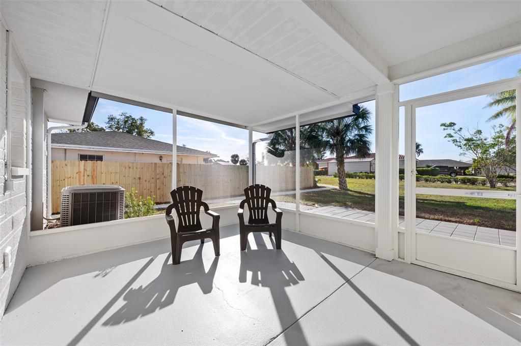 For Rent: $2,900 (3 beds, 3 baths, 1582 Square Feet)