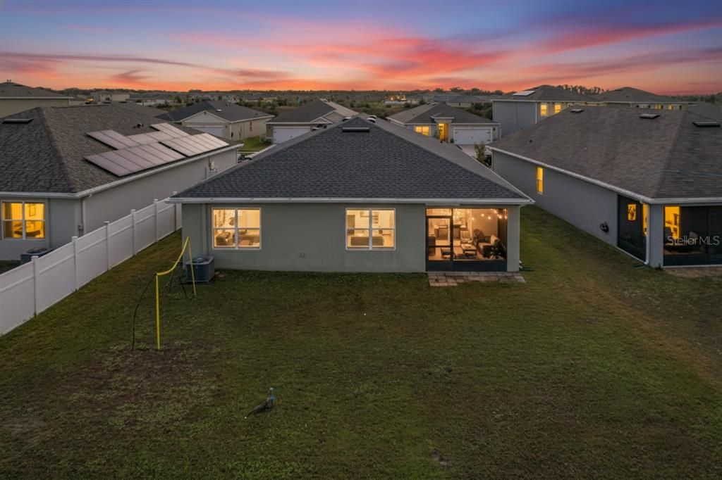 待售: $329,000 (4 贝兹, 2 浴室, 1867 平方英尺)