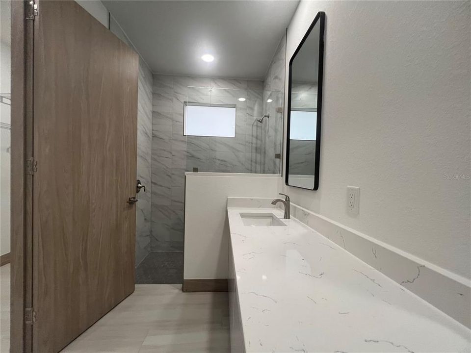 For Rent: $2,400 (3 beds, 2 baths, 1766 Square Feet)