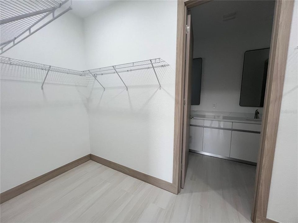 For Rent: $2,400 (3 beds, 2 baths, 1766 Square Feet)