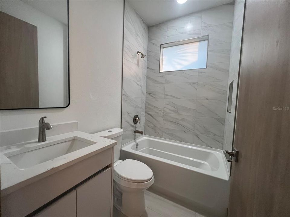 For Rent: $2,400 (3 beds, 2 baths, 1766 Square Feet)