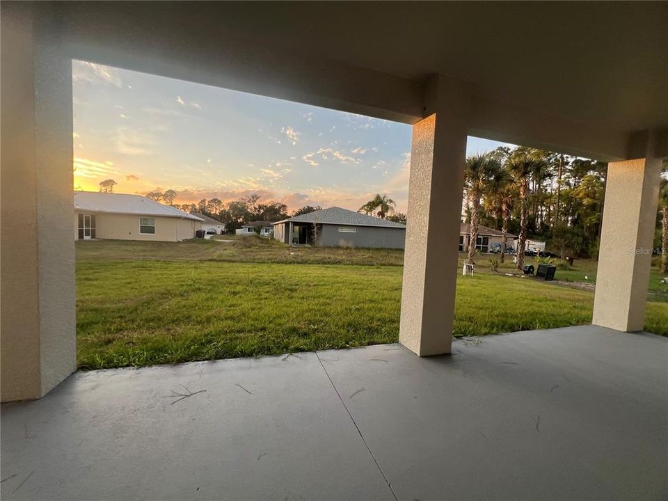 For Rent: $2,400 (3 beds, 2 baths, 1766 Square Feet)