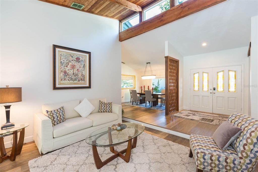 For Sale: $949,900 (4 beds, 2 baths, 2550 Square Feet)