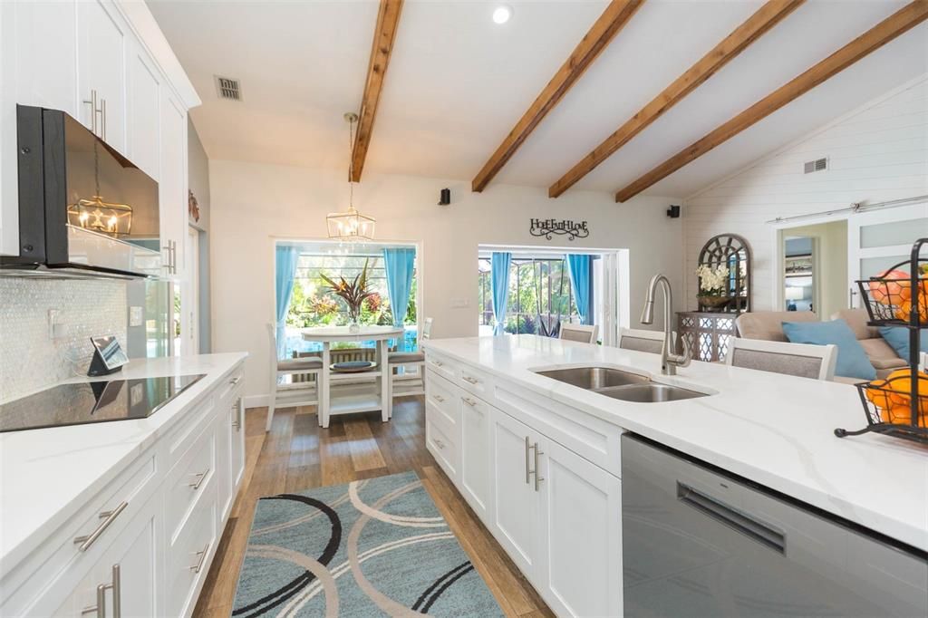 For Sale: $949,900 (4 beds, 2 baths, 2550 Square Feet)