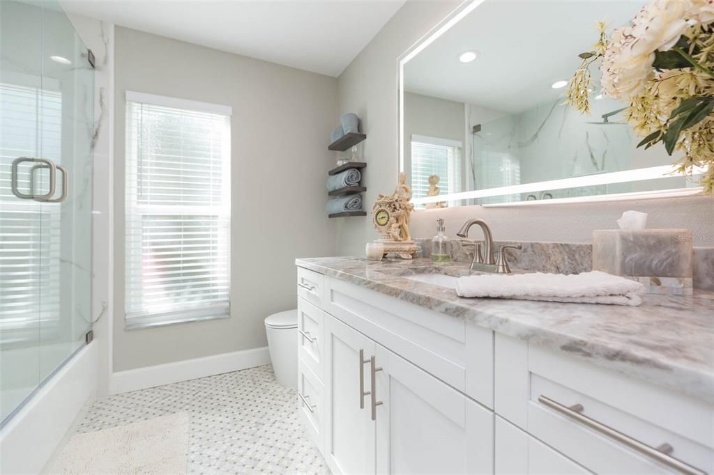 For Sale: $949,900 (4 beds, 2 baths, 2550 Square Feet)