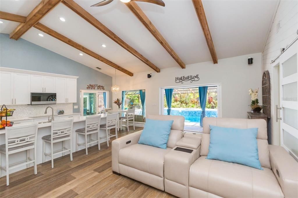 For Sale: $949,900 (4 beds, 2 baths, 2550 Square Feet)