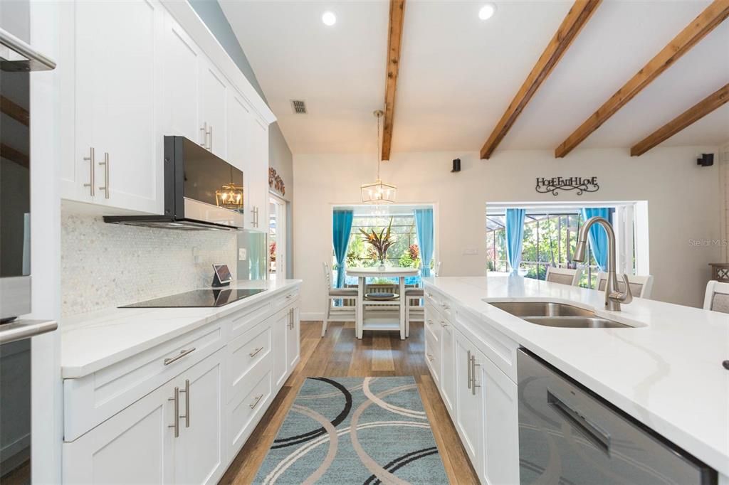 For Sale: $949,900 (4 beds, 2 baths, 2550 Square Feet)