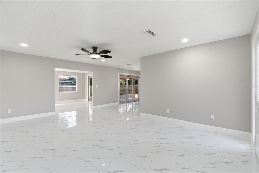 En Venta: $290,000 (3 camas, 2 baños, 1488 Pies cuadrados)