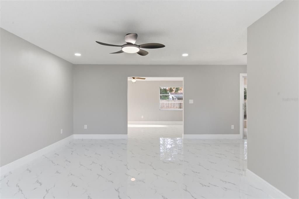 En Venta: $290,000 (3 camas, 2 baños, 1488 Pies cuadrados)