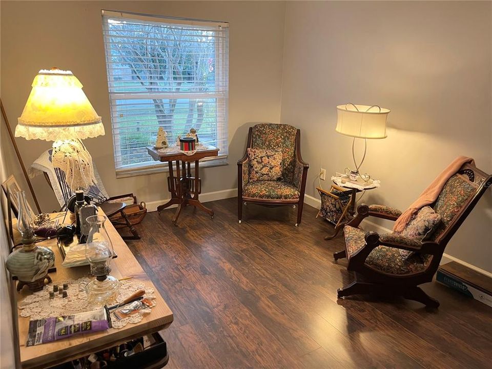 For Sale: $430,000 (4 beds, 2 baths, 1954 Square Feet)