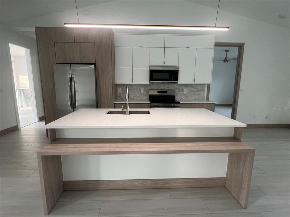 出租: $2,400 (3 贝兹, 2 浴室, 1766 平方英尺)