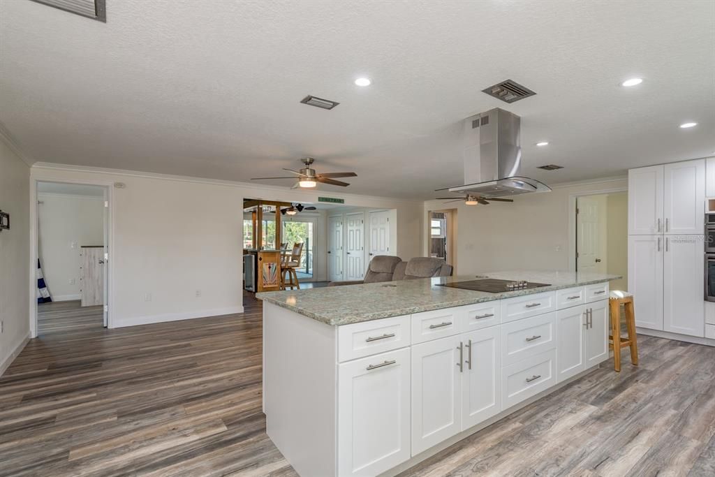 For Sale: $724,900 (3 beds, 2 baths, 1468 Square Feet)