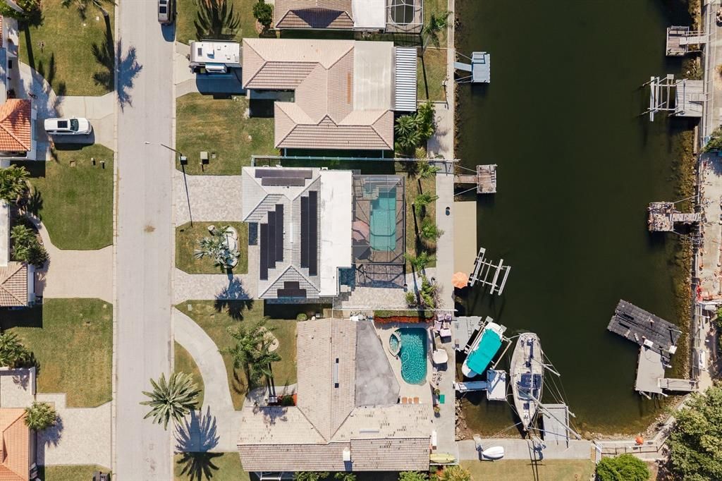 For Sale: $724,900 (3 beds, 2 baths, 1468 Square Feet)