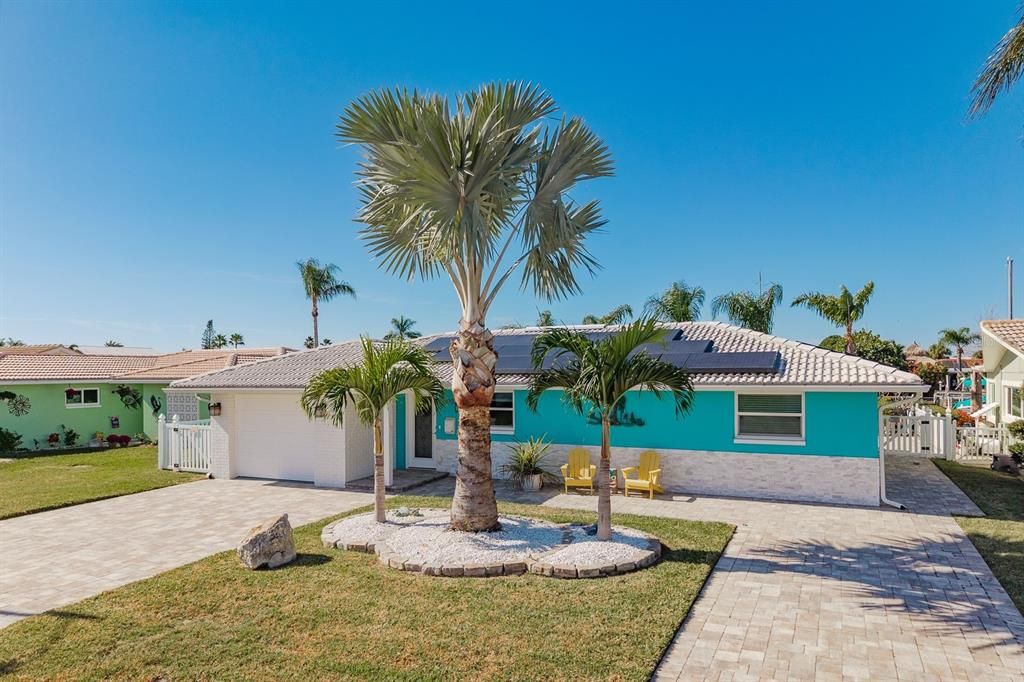 For Sale: $724,900 (3 beds, 2 baths, 1468 Square Feet)