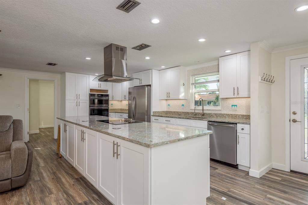 For Sale: $724,900 (3 beds, 2 baths, 1468 Square Feet)