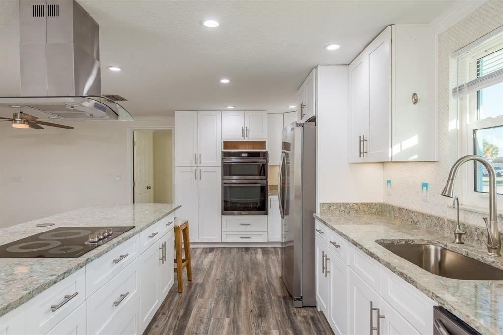 For Sale: $724,900 (3 beds, 2 baths, 1468 Square Feet)