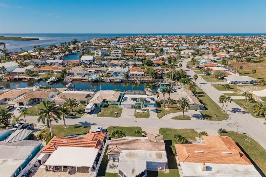 For Sale: $724,900 (3 beds, 2 baths, 1468 Square Feet)