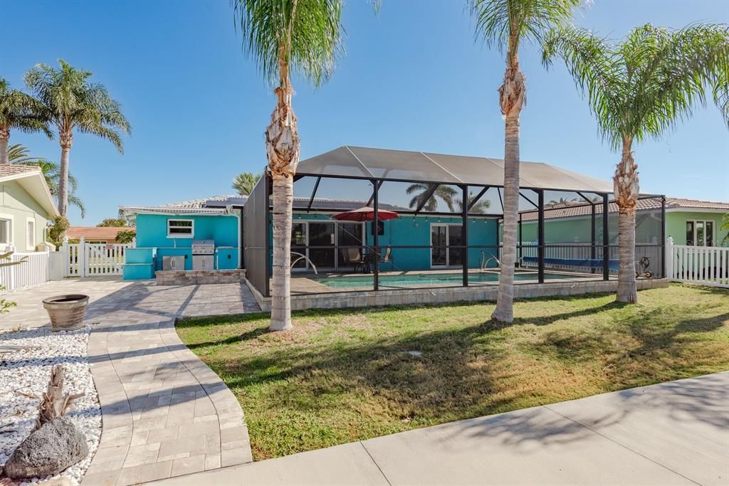 For Sale: $724,900 (3 beds, 2 baths, 1468 Square Feet)