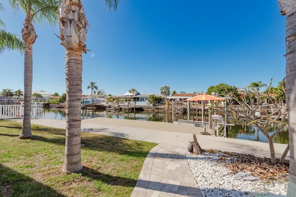 For Sale: $724,900 (3 beds, 2 baths, 1468 Square Feet)