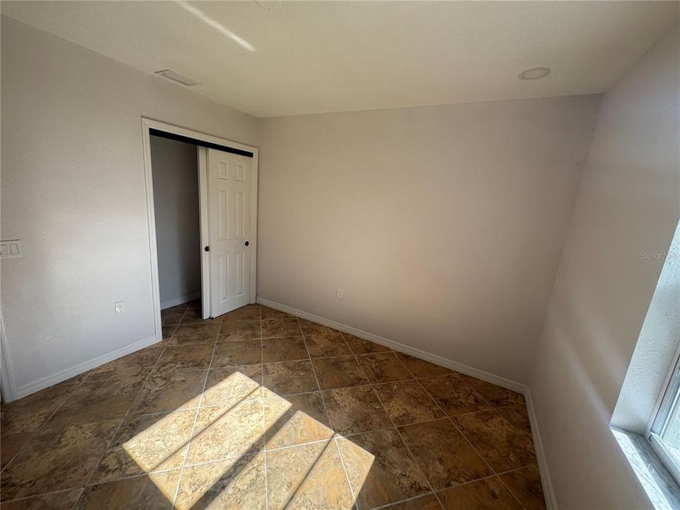 En Venta: $399,900 (4 camas, 2 baños, 2125 Pies cuadrados)