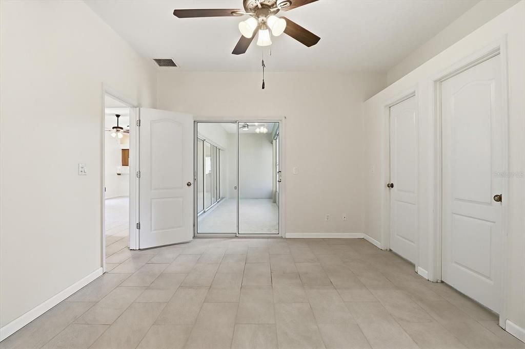 For Sale: $262,500 (2 beds, 2 baths, 1430 Square Feet)