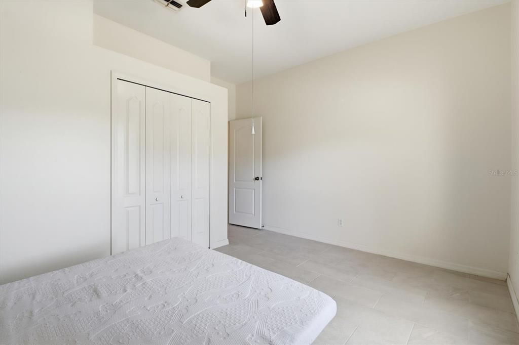 For Sale: $262,500 (2 beds, 2 baths, 1430 Square Feet)