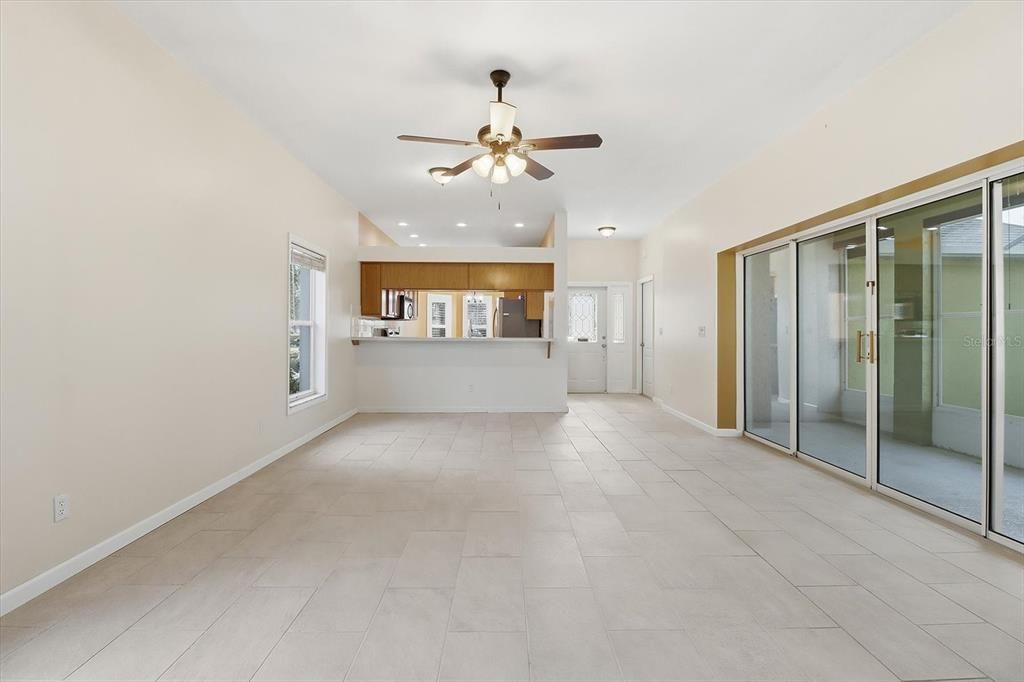 For Sale: $262,500 (2 beds, 2 baths, 1430 Square Feet)