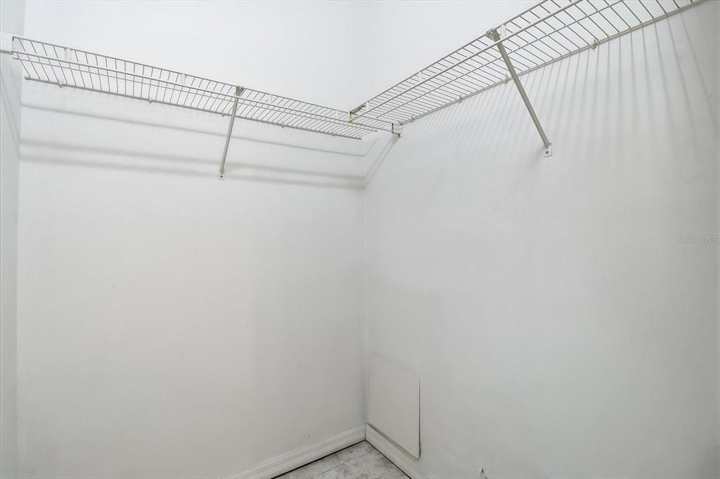 For Sale: $262,500 (2 beds, 2 baths, 1430 Square Feet)