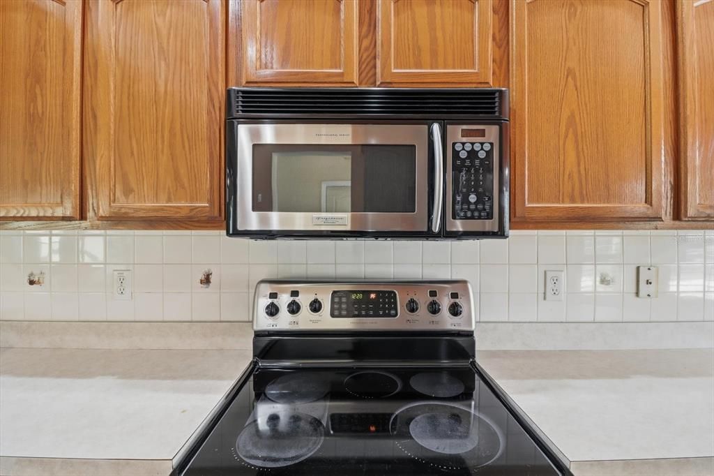 For Sale: $262,500 (2 beds, 2 baths, 1430 Square Feet)