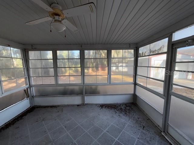 待售: $199,000 (2 贝兹, 2 浴室, 1006 平方英尺)