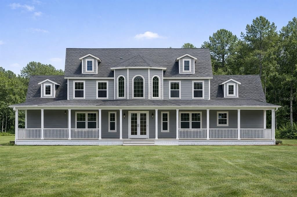 For Sale: $1,399,000 (6 beds, 4 baths, 3685 Square Feet)