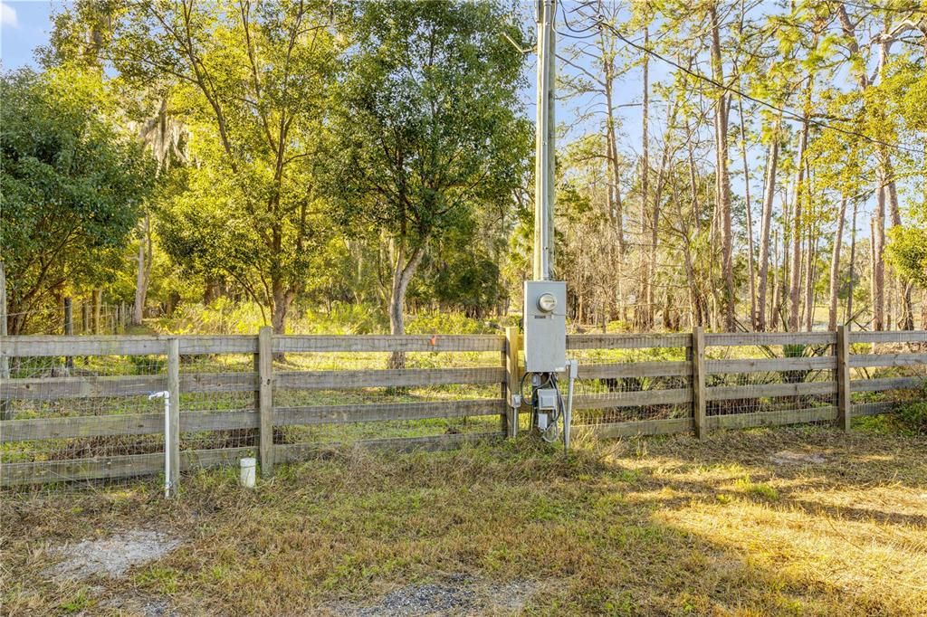 For Sale: $1,399,000 (6 beds, 4 baths, 3685 Square Feet)