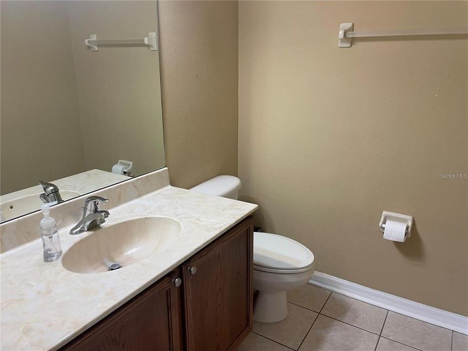 В аренду: $2,250 (3 спален, 2 ванн, 2086 Квадратных фут)