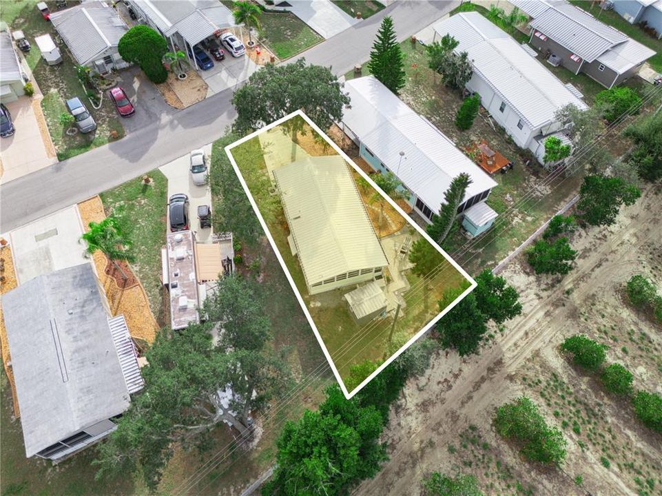 For Sale: $119,900 (1 beds, 1 baths, 732 Square Feet)