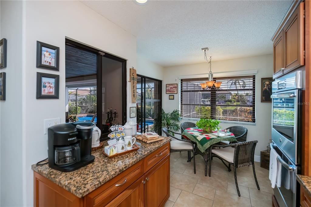 На продажу: $597,400 (3 спален, 2 ванн, 1779 Квадратных фут)