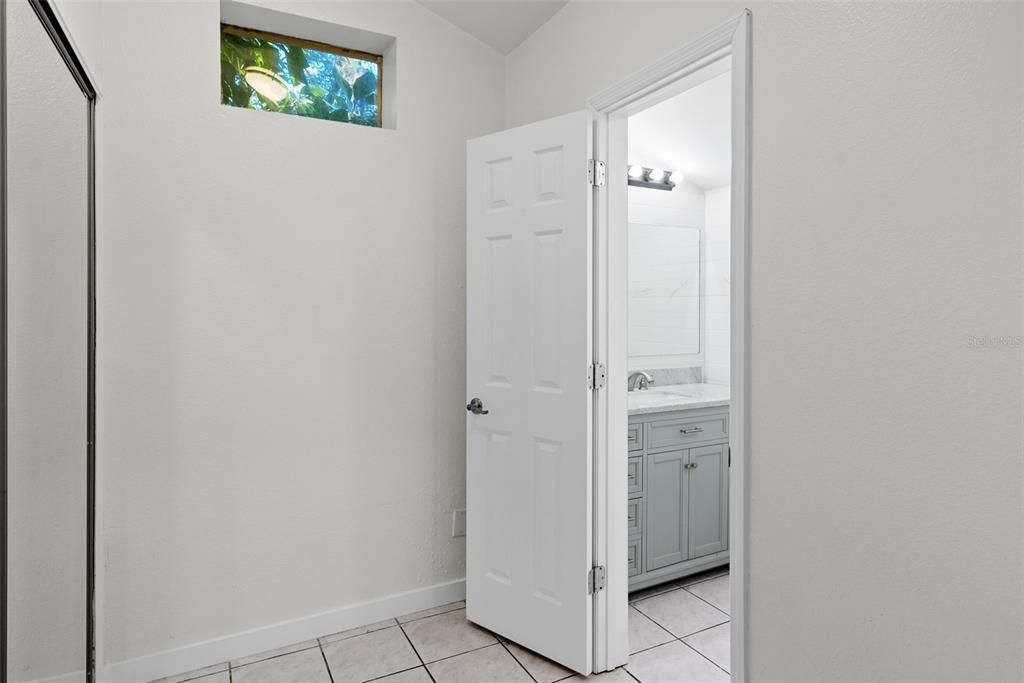 For Rent: $1,695 (3 beds, 2 baths, 1200 Square Feet)